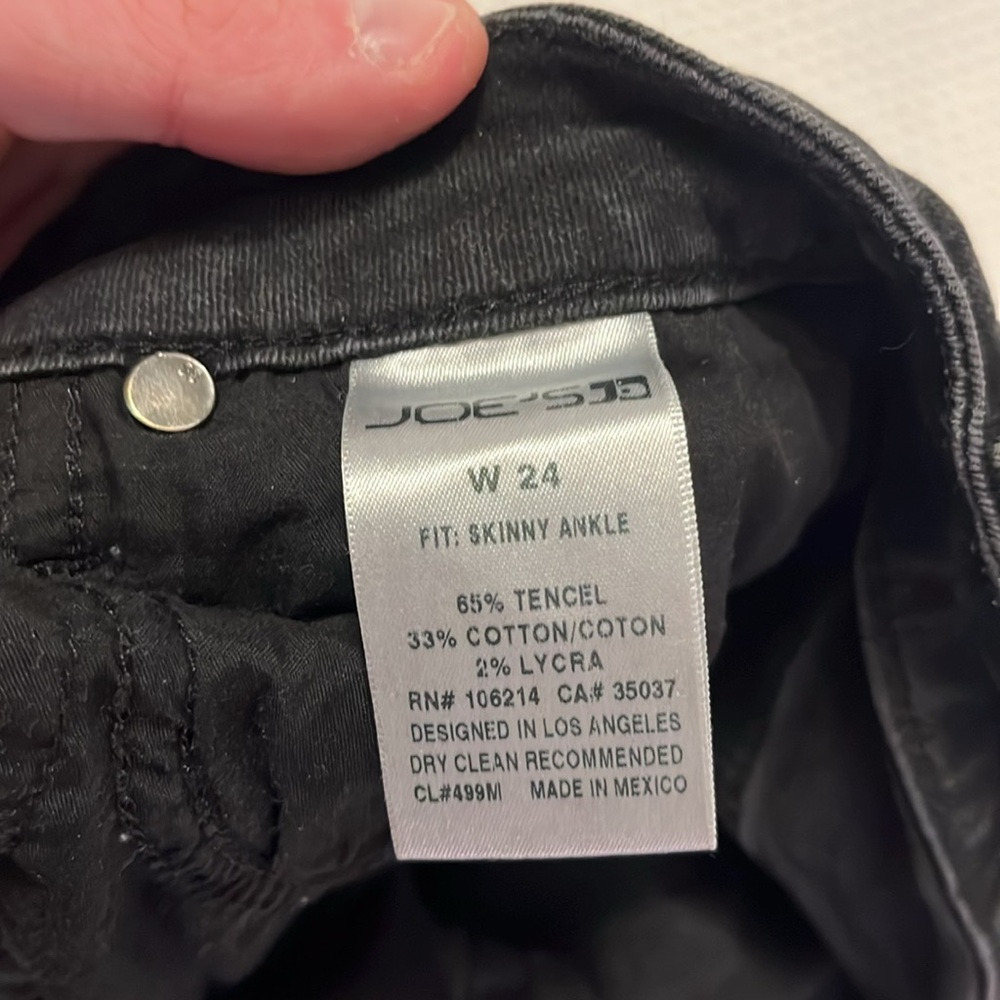 Joe’s Black Jeans - Picture 4 of 4